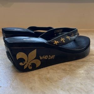 WHO DAT Volatile Flip Flops